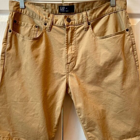 TAN GAP DENIM SLIM FITTING SHORTS SIZE 34 - Picture 2 of 5